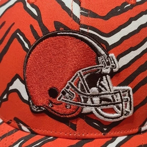 Cleveland‎ Browns Trucker Hat Cap Zubaz 47 Brand NWT - Picture 2 of 8